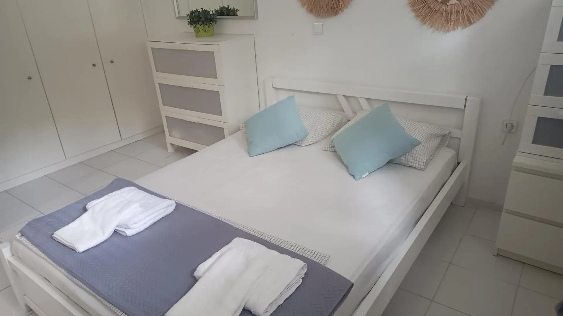 Elegant Maisonette In Pefkohori 펜션 페프코초리