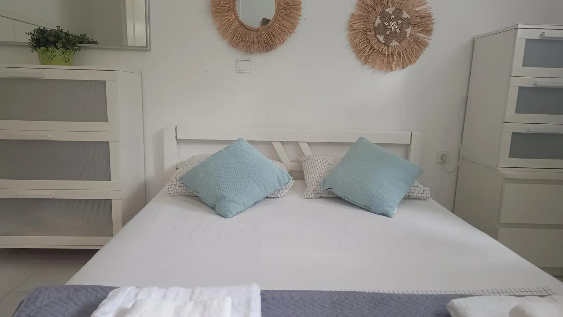 Elegant Maisonette In Pefkohori 펜션 페프코초리