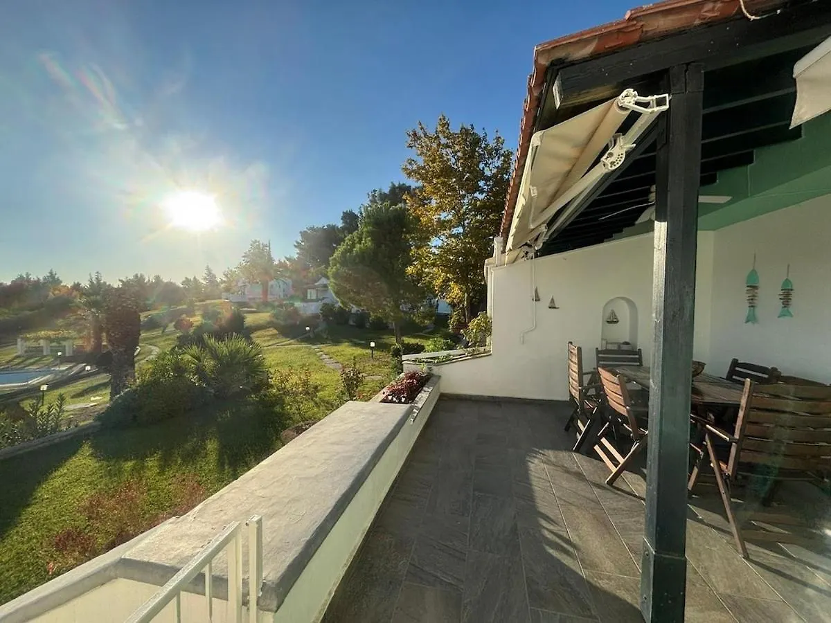 Elegant Maisonette In Pefkohori Pefkochori